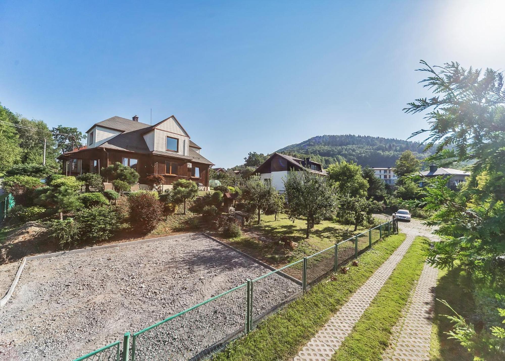 Radosna 2 Apartment Устрон Екстериор снимка